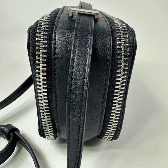 Women’s NEW DKNY Carter Logo Camera Crossbody Bag - Picture 5 of 13